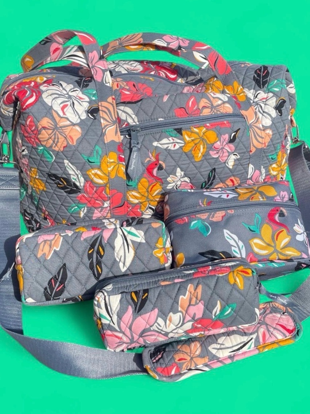Vera Bradley coastal Paradise Travel Weekender luggage bag with 3 cosmetic bags